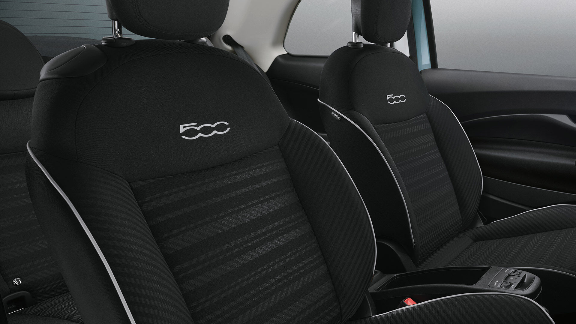FABRIC SEATS WITH SEAQUAL YARN